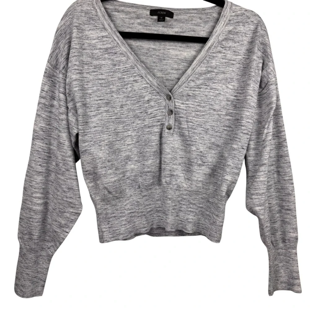 J. Crew Sweater Size M Heathered Gray V‎ Neck Button Front Cropped Capsule